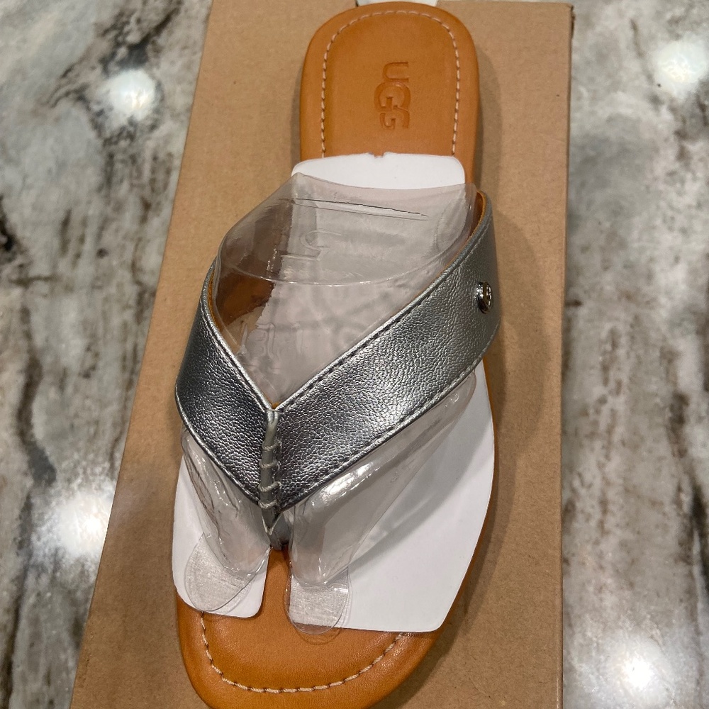 Ugg Tuolumne Silver Sandals